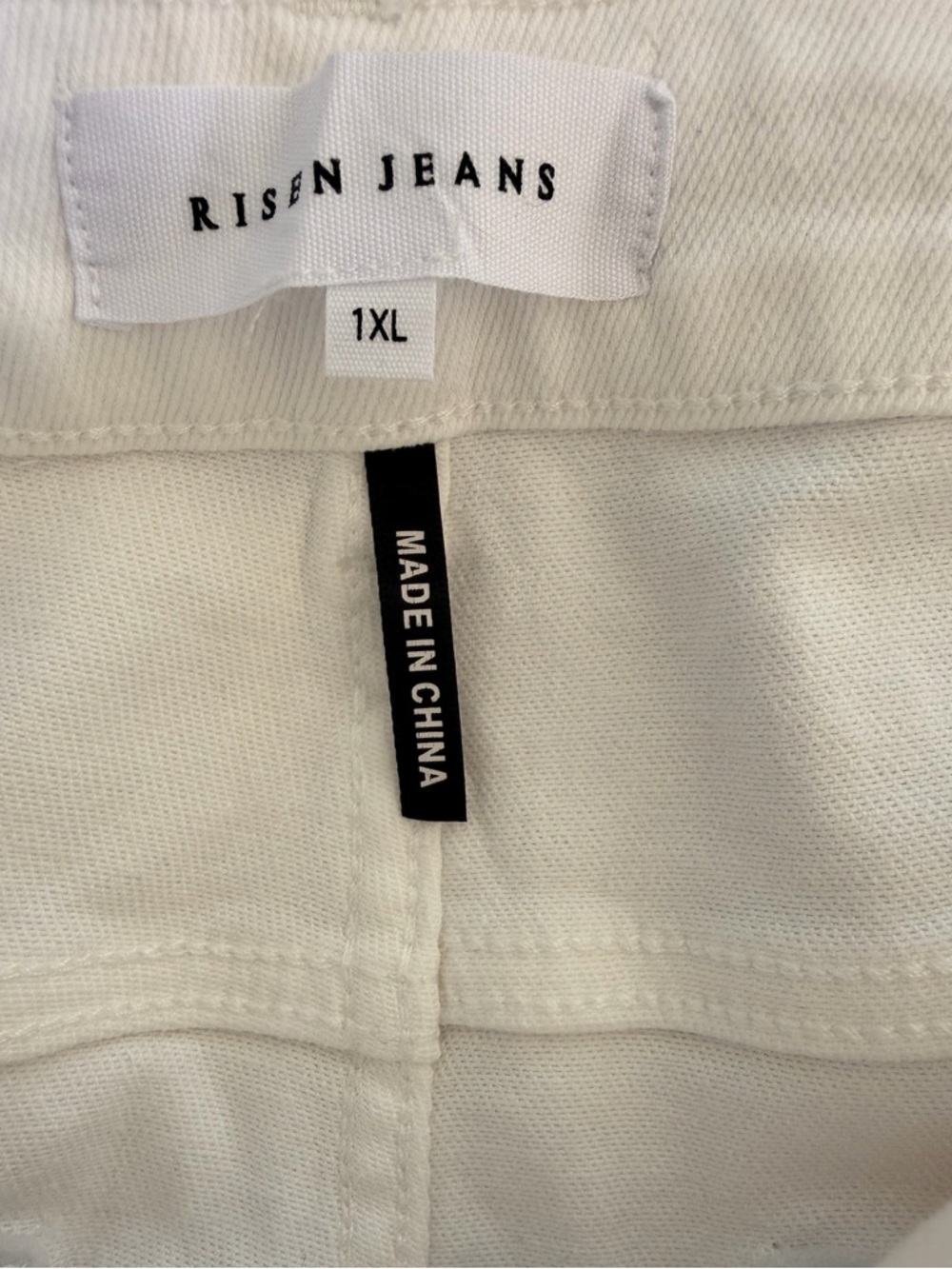 WOMEN’s WHITE DISTRESSED RISEN DENIM JEANS 1XL WIDE LEG FLATTERING HIGH RISE NWT - Picture 11 of 13